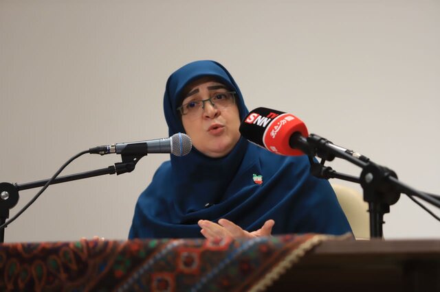 سخنگوی دولت: قیمت بنزین از صبح شنبه ۲۲ آذر شناور می‌شود
